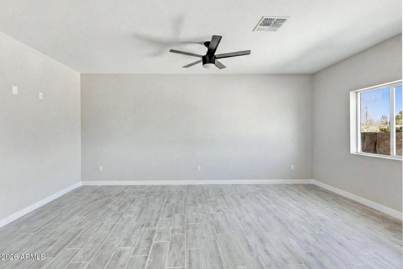 240 Valerie Lane-082046