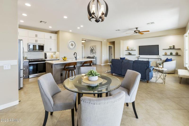 26-23225 N Hank Raymond Dr