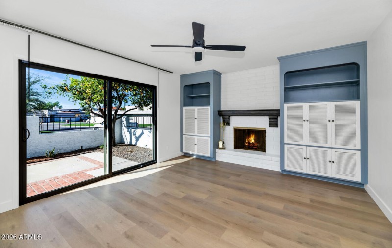 8151 E Del Joya Dr-large-007-021-TOD7929