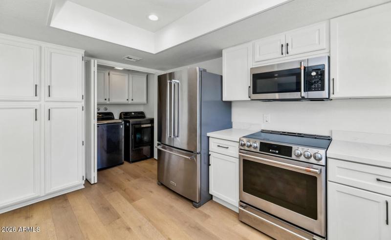 8151 E Del Joya Dr-large-013-013-TOD7935