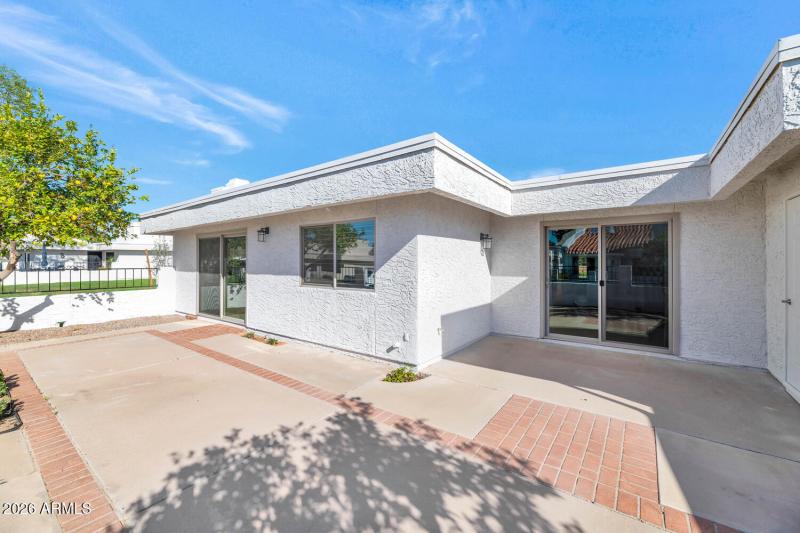 8151 E Del Joya Dr-large-023-005-TOD7941