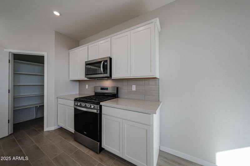 16_2-story-home-with-view_for-sale_Arizo