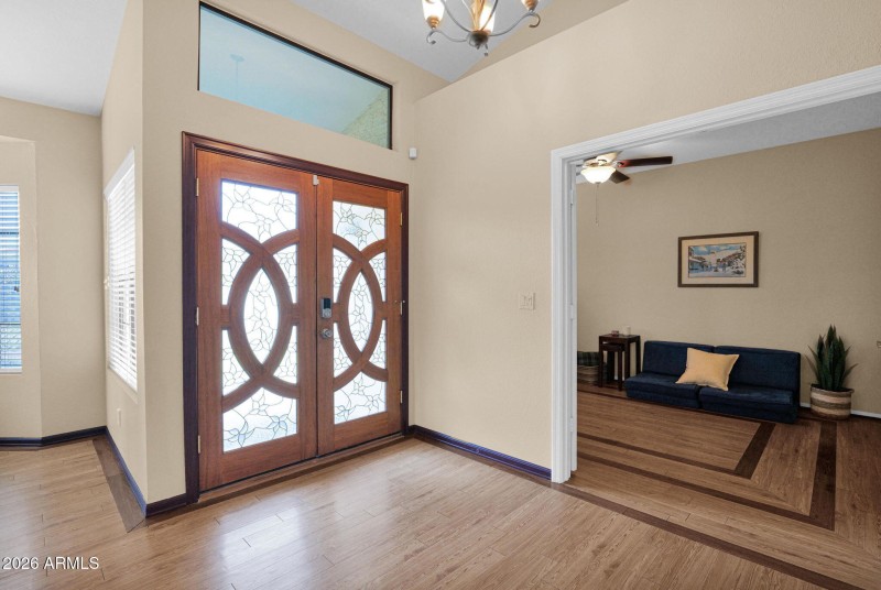 18-web-or-mls-P1536638