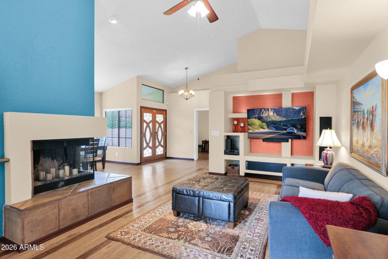 39-web-or-mls-P1536674