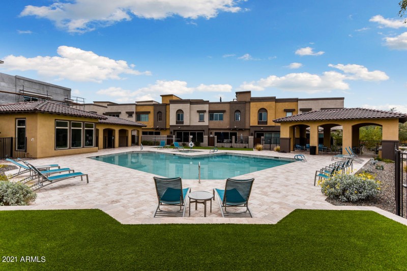 7440-E-Via-De-Luna-Dr-2-18