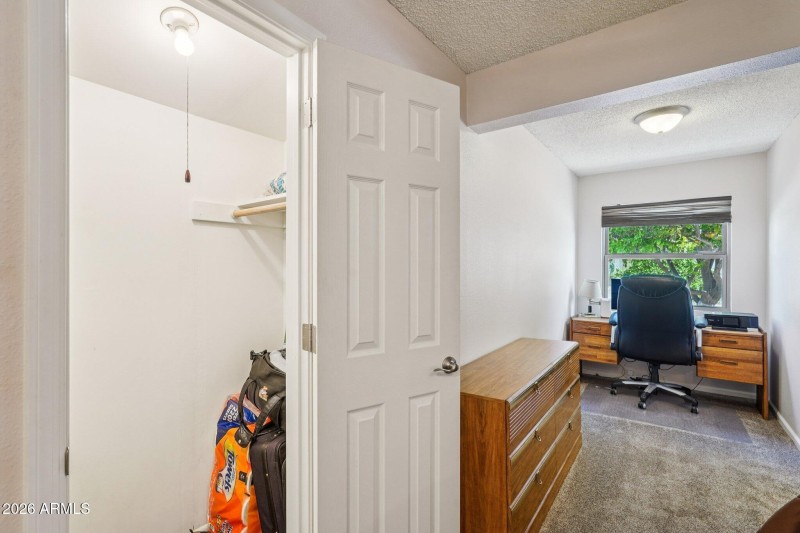 26-web-or-mls-W Kingswood Cir-S2702-026r