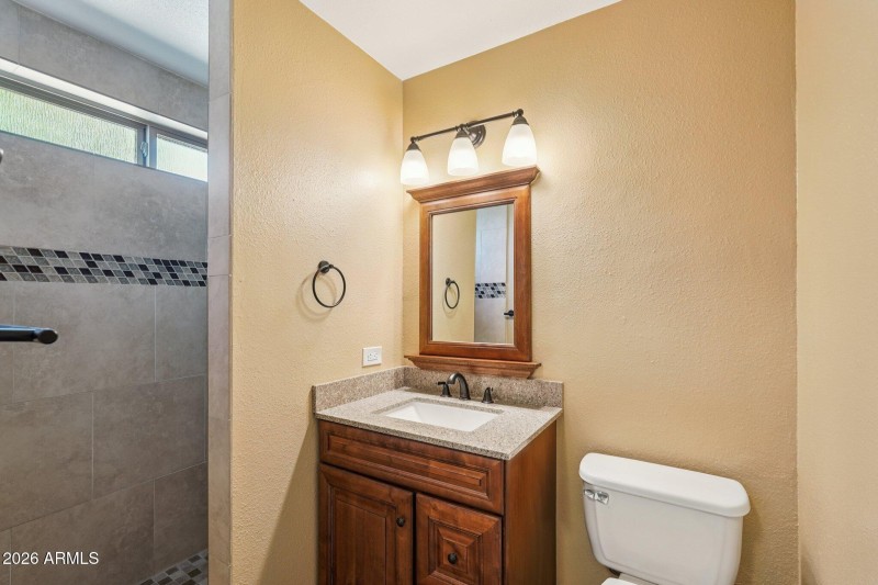 27-web-or-mls-W Kingswood Cir-S2702-027r