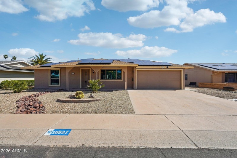 1-web-or-mls-W Kingswood Cir-S2702-001r