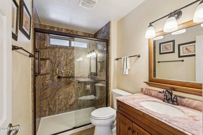 20-web-or-mls-W Kingswood Cir-S2702-020r