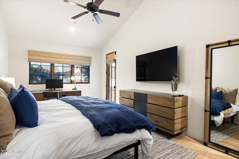 32-10060 E Blue Sky Dr-42_32