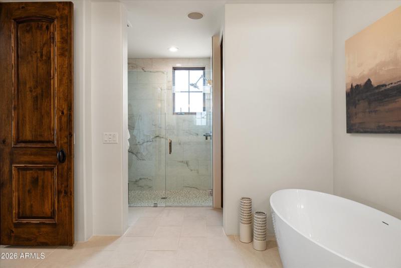 24-10060 E Blue Sky Dr-42_24