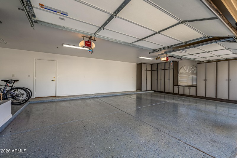 Epoxy Floor & Cabinets