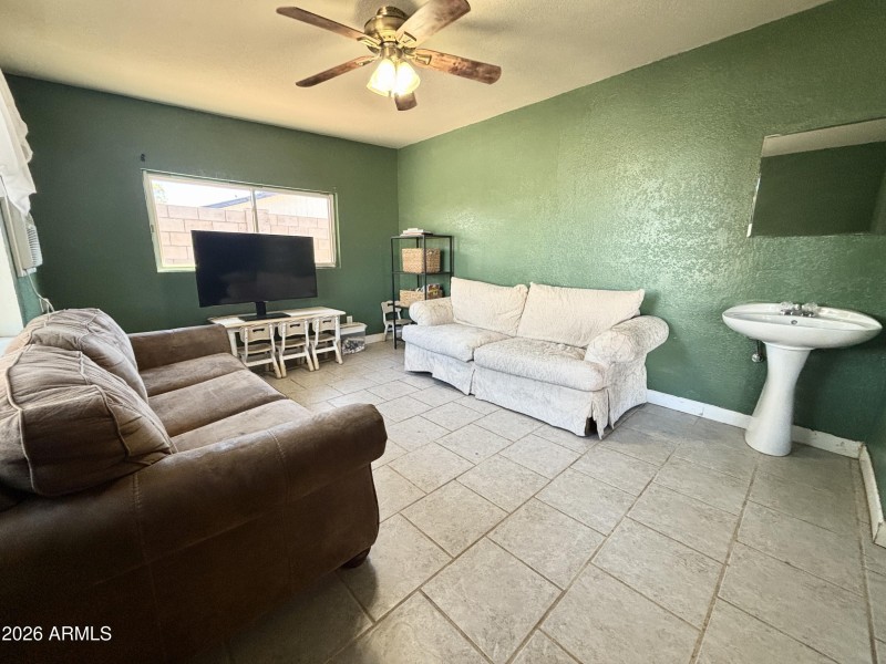 1628 W Bluefield Ave, Phoenix, AZ 85023