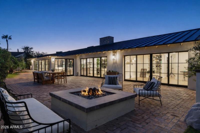 Outdoor Entertaining Area