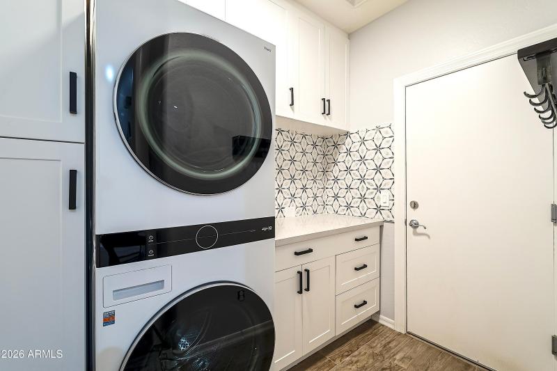 29-Laundry room