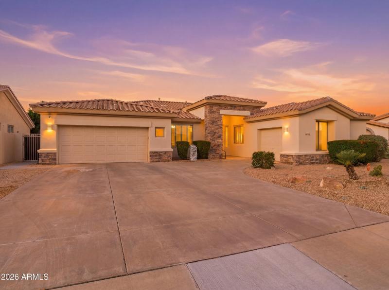 Beautiful Twilight Front Exterior