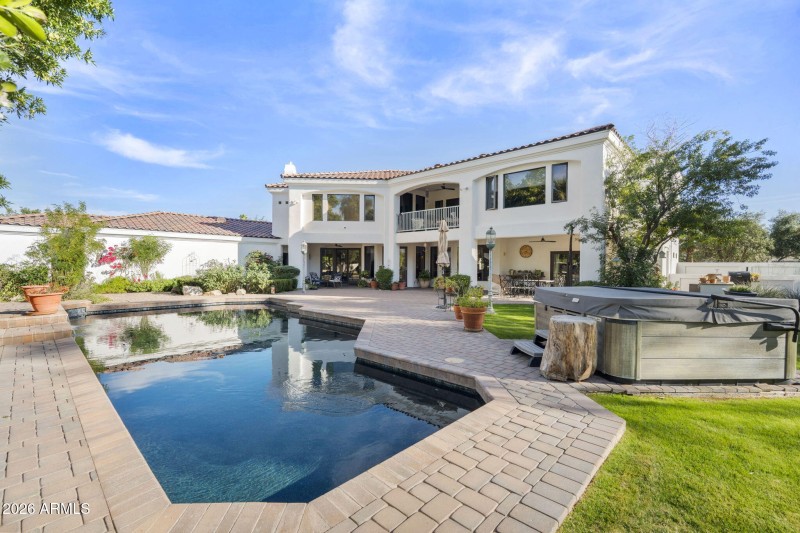 24-web-or-mls-6750-e-fanfol-dr