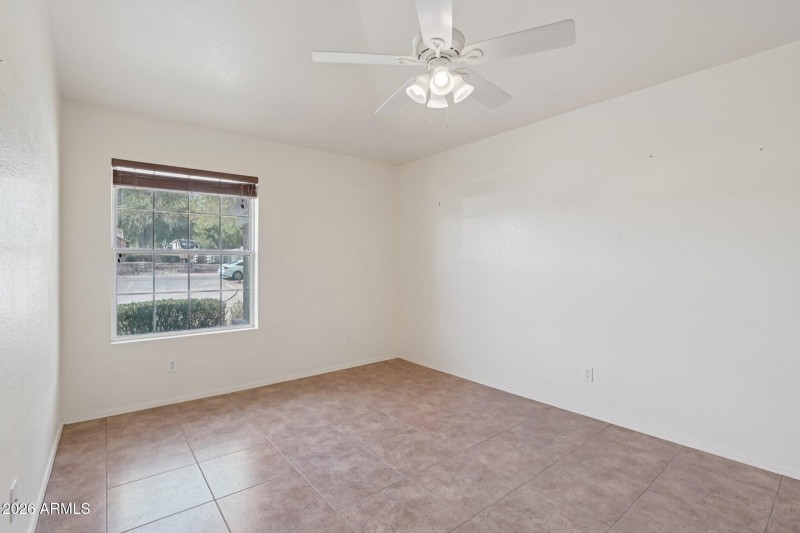 13-web-or-mls-N 173rd Ave-S2702-013