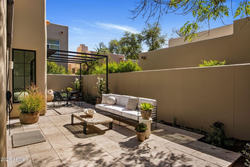 21-web-or-mls-D46A4414 copy