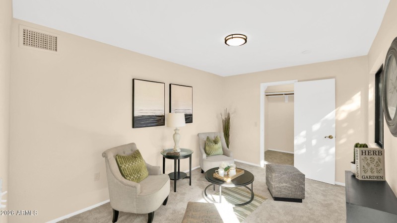 Guest Suite With Walk In Closet