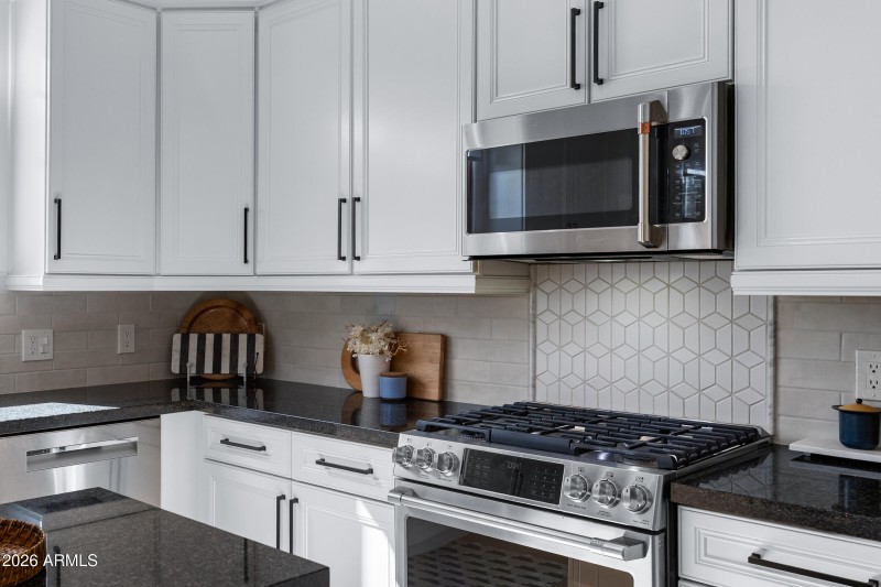 1777 W Ocotillo Rd #16-25