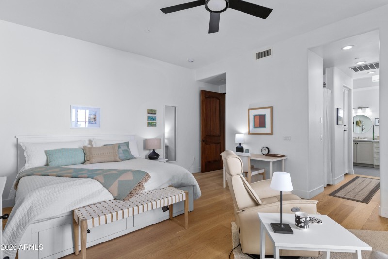 1777 W Ocotillo Rd #16-34