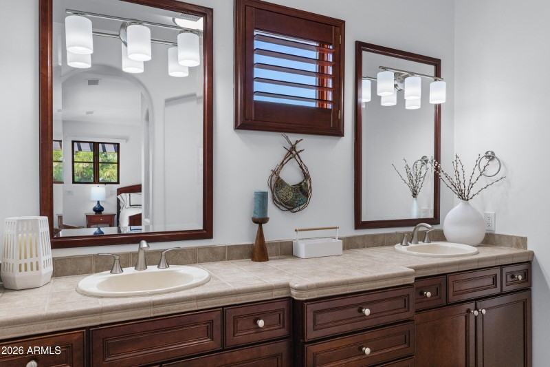 1777 W Ocotillo Rd #16-62