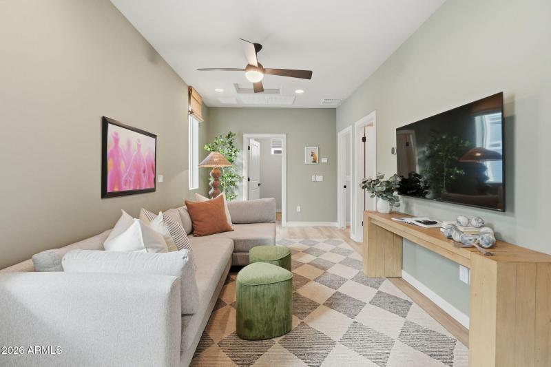 2nd Floor Living room/loft