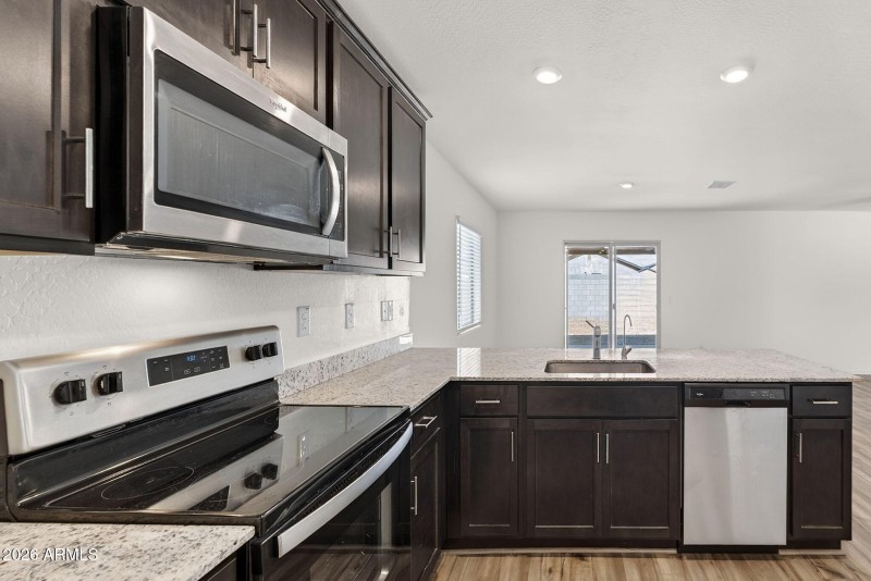 16-web-or-mls-30E Ridgeview Trl