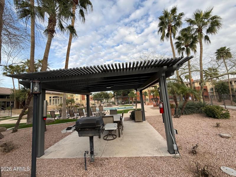 CAF58404-0EA9-40E5-9CCA-B6E4389222F0