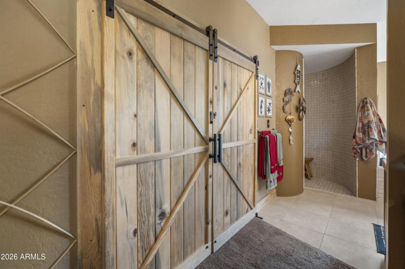 26 Primary Closet to Bath