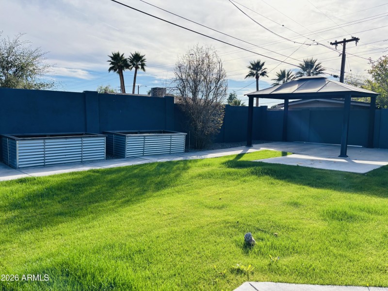 Gazebo & 2 Garden Beds