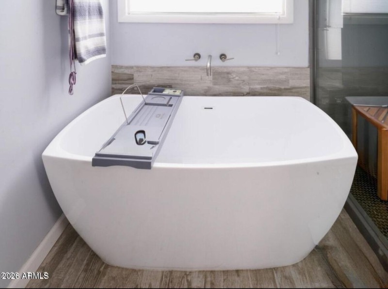 Stand Alone Tub