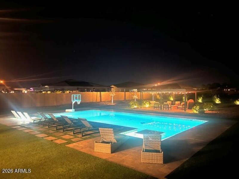 79341919487__20357A95-D47B-4965-996F-34C