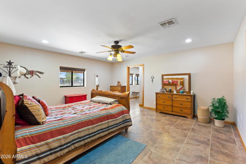 20526 W Carver Rd-22