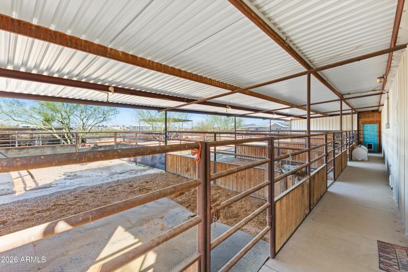 20526 W Carver Rd-32