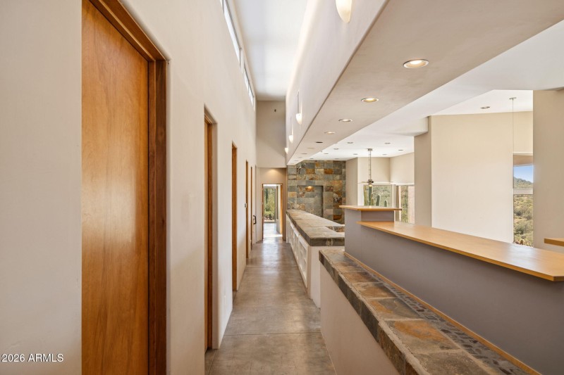 30-web-or-mls-44123-n-23rd-st