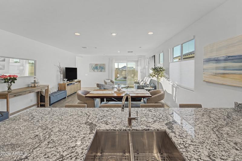 7c_42_DSC00264 kitchen out to living