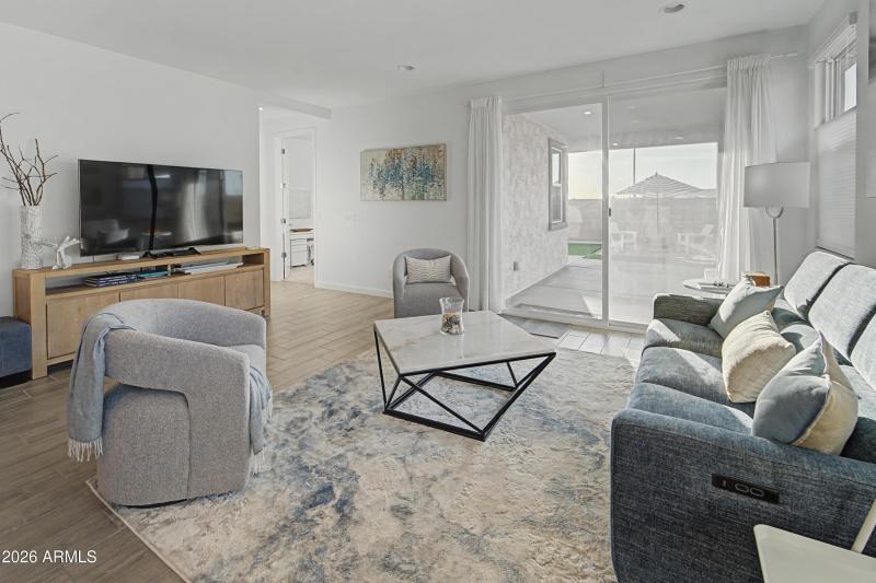 8b LIV 7_DSC00239 liv rm glare