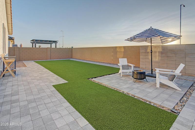 20b BACKYARD long view 60_DSC00354