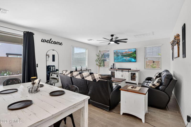 4-web-or-mls-43E Sector Dr