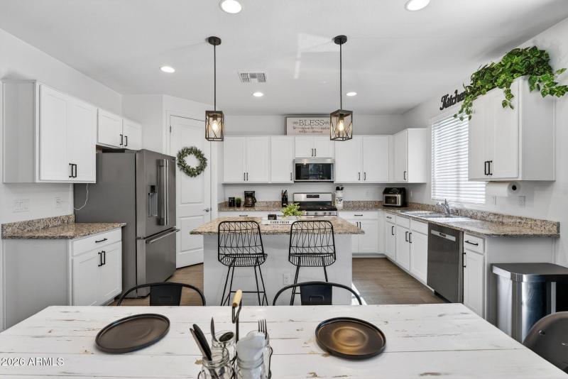 10-web-or-mls-47E Sector Dr