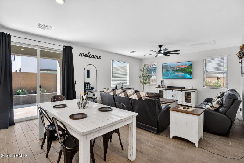 13-web-or-mls-44E Sector Dr