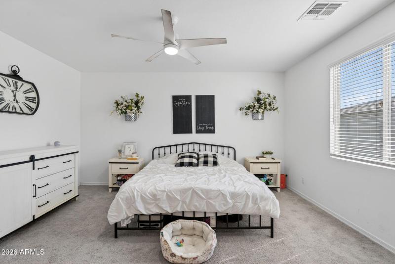 16-web-or-mls-30E Sector Dr