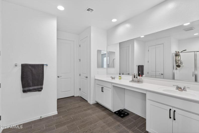 20-web-or-mls-31E Sector Dr