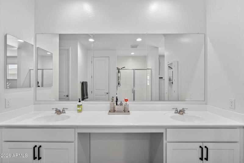 21-web-or-mls-33E Sector Dr