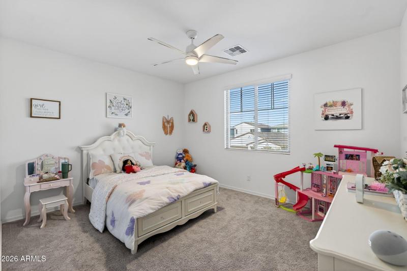 31-web-or-mls-10E Sector Dr