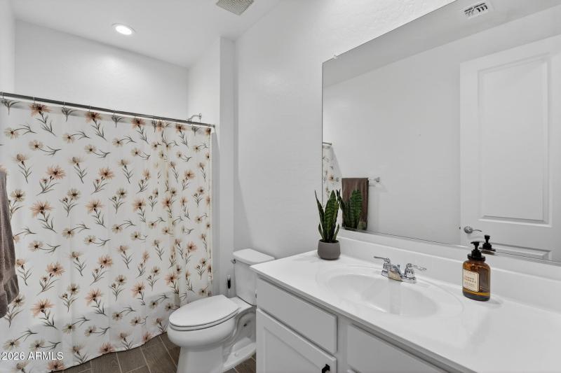 34-web-or-mls-12E Sector Dr