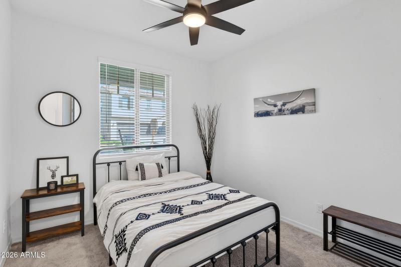 35-web-or-mls-40E Sector Dr