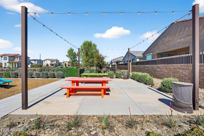 47-web-or-mls-20E Sector Dr